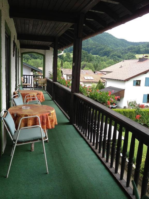 Ferienwohnungen Gaestehaus Sonnenkreis Ruhpolding Esterno foto